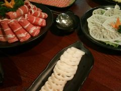 -重庆爽翻天老火锅(临平万达广场店)
