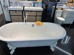 -百安居装修建材卖场(泰然店)