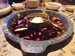 牛油鸳鸯锅-舒家大院重庆老火锅(纪念塔店)