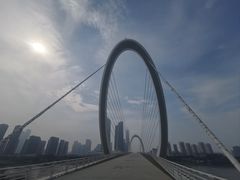 -南京眼步行桥