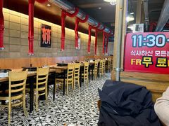-江南猪肉商会无限续吃(弘大店)