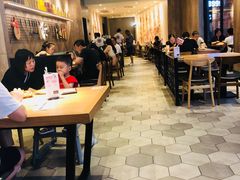 大堂-必胜客(WOW象山涌金广场店)