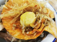 蒜蓉粉丝蒸扇贝-明记海鲜大排档(巽寮湾店)