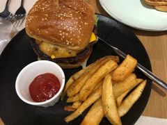 -HELLO 27 意面·沙拉·帕尼尼