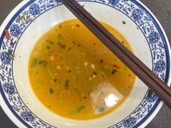 -巍山𤆵肉饵丝