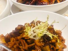 红烧肉炒笋丁-玫瑰厅上海菜(兴国路店)