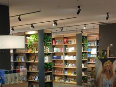 -魔方城市书房(中街益田店)