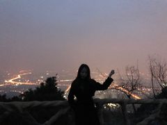 -鬼笑石后山停车场