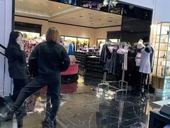 -Victoria's Secret(杭州湖滨银泰in77店)