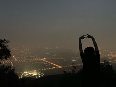 -鬼笑石后山停车场