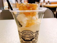 疯狂的蜂蜜冰淇淋-OUR Bakery(三里屯太古里店)