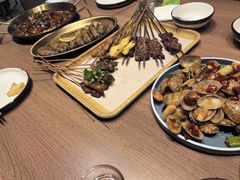 -街角等你.大连海鲜烧烤.经典铁板海鲜串(西安路店)