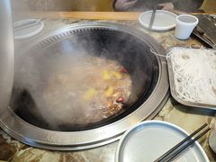 -锅老头海鲜铁锅炖