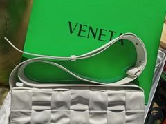 -爱革·洗衣改衣·洗鞋修鞋·洗包修包·奢侈品护理(宝地广场店)