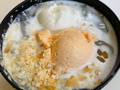 -志龙皇冠吃货椰子铺