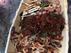 -汤锅大王(新平曹苏黄牛汤锅有限公司)