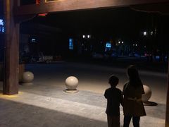-暖泉小吃广场