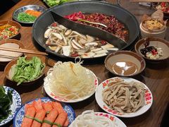 -萍姐火锅·公路夜市(武汉首店)