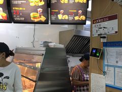 -华莱士·全鸡汉堡(浦东南路店)