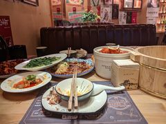 -临界音乐酒馆·小龙虾·江湖菜(华熙LIVE·鱼洞店)