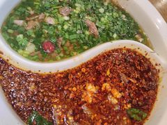 鸳鸯水煮牛肉-成都吃客(九眼桥店)