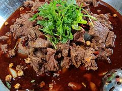 -大众跷脚牛肉馆·非遗传承单位(峨眉山店)
