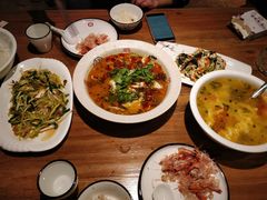 -明城饭店(万科九都荟店)