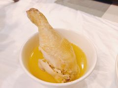 -鲜入围煮花胶鸡海鲜火锅