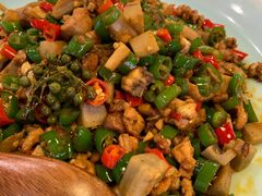 小米椒爱尚小公鸡-川流不息·地道川菜·小龙虾(松东路店)