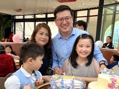 -东方明珠·可口可乐欢乐餐厅