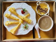-爱的果实月嫂育婴师(世纪东方店)