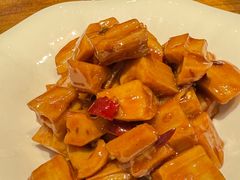 -泉畔人家·老济南经典鲁菜(大明湖店)