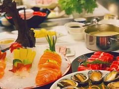 -红鼎豆捞·非遗鲍皇汤火锅(宝丰路店)