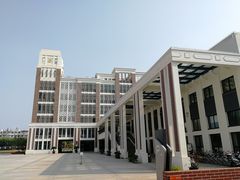 -上海市曹杨第二中学
