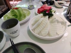 -洪氏嗨捞·广东猪肚鸡·椰子鸡火锅(西咸万象城店)