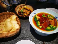 -万重锦·人文川菜馆(骡马市店)