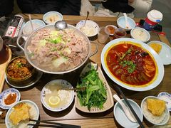 -肖四女乐山跷脚牛肉(滨江天街店)