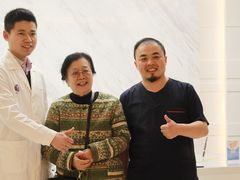 -柏乐口腔医院·舒适化无痛种植牙中心(东盟商务区院)