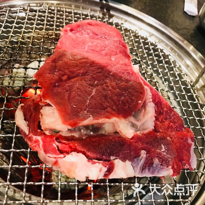 招牌大块肉
