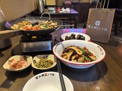 -富正毅三下锅·湘西韵味(天门山索道店)