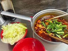 -铁锅哥米线