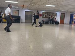 -班达拉奈克国际机场