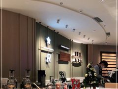 -星巴克臻选(上海陆家嘴中心店)