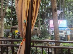 -二荆条·蜀鲜汇城市森林火锅