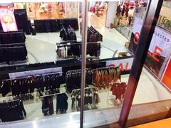 -上海世茂广场(南京东路店)