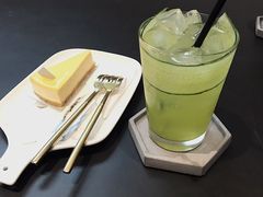 -UNI UNI(环亚凯瑟琳店)