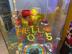 -m豆巧克力世界(上海世茂广场店)