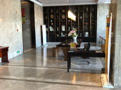 -铂逸梦秦酒店(横店梦幻谷店)