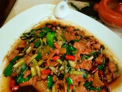 -蔼若春.传承三十年云南菜(金碧公园店)