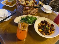 -隔壁老王·家常云南菜(花巷店)